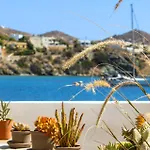 Almyra Finikas (Syros)