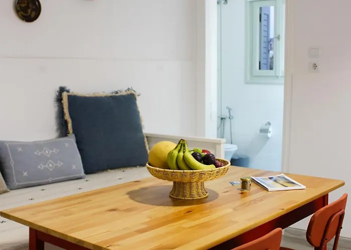 Nyaraló Almyra Fínikasz