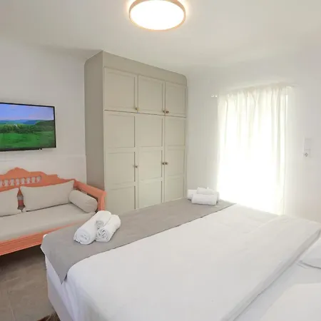 Almyra Дом отдыха Финикас