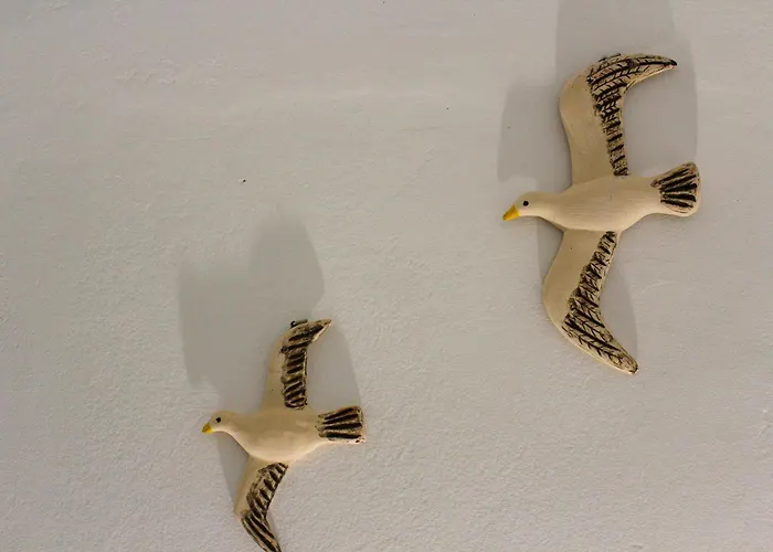 Almyra * Finikas (Syros)